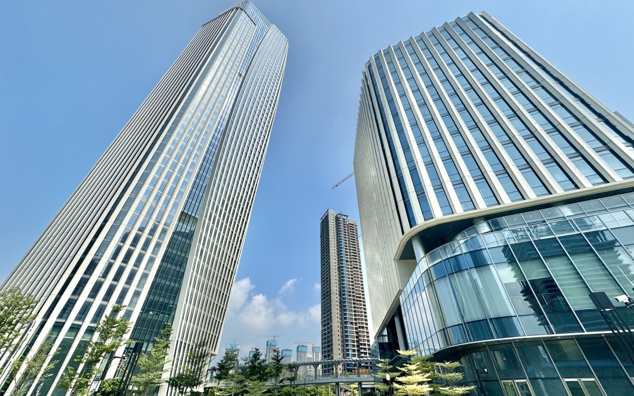 中国风投大厦实景图