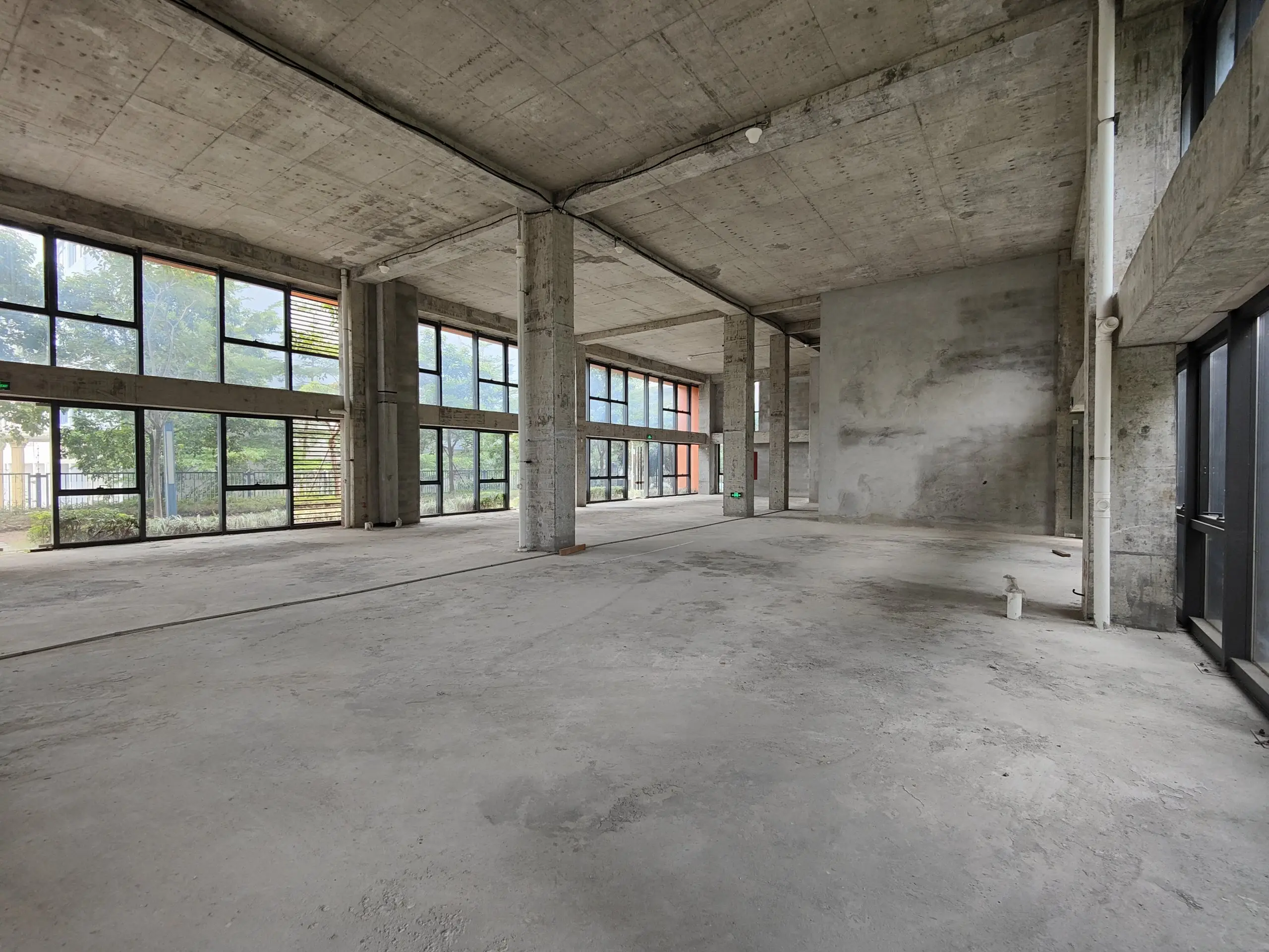 华润置地大厦-写字楼大厦简介-咚咚租