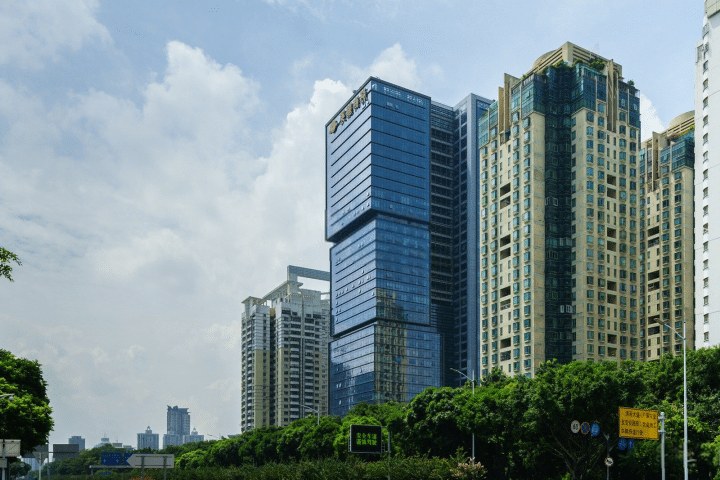 英龙商务中心建筑外观
