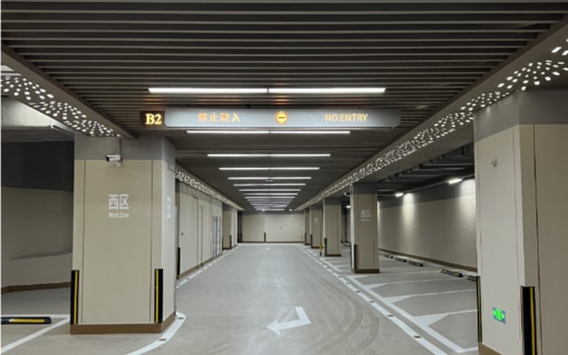恒昌科技大厦地下停车场实拍