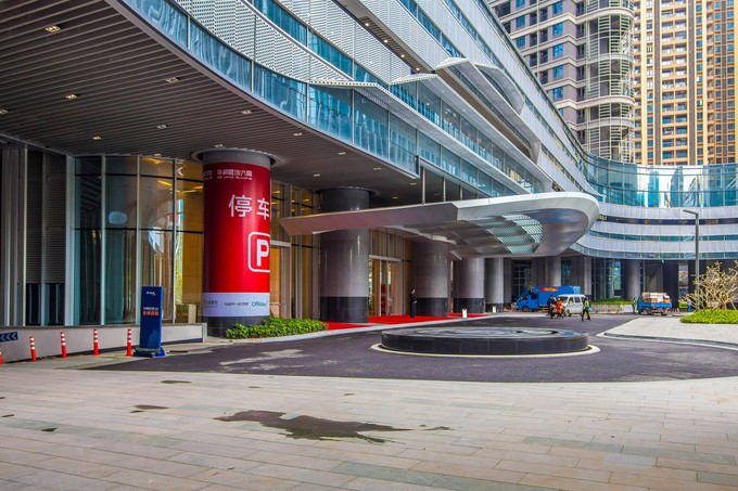 华润置地大厦实景图