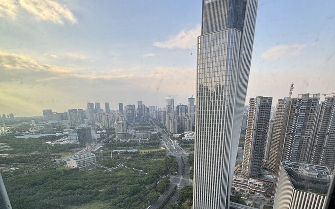 敏华控股大厦实景图