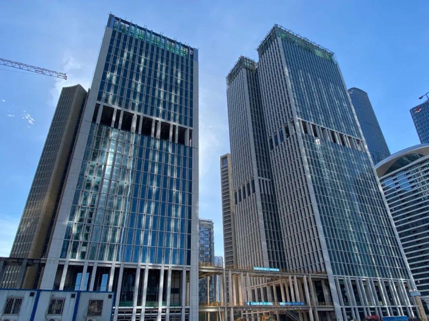 深圳前海大厦(前海控股大厦)实景图